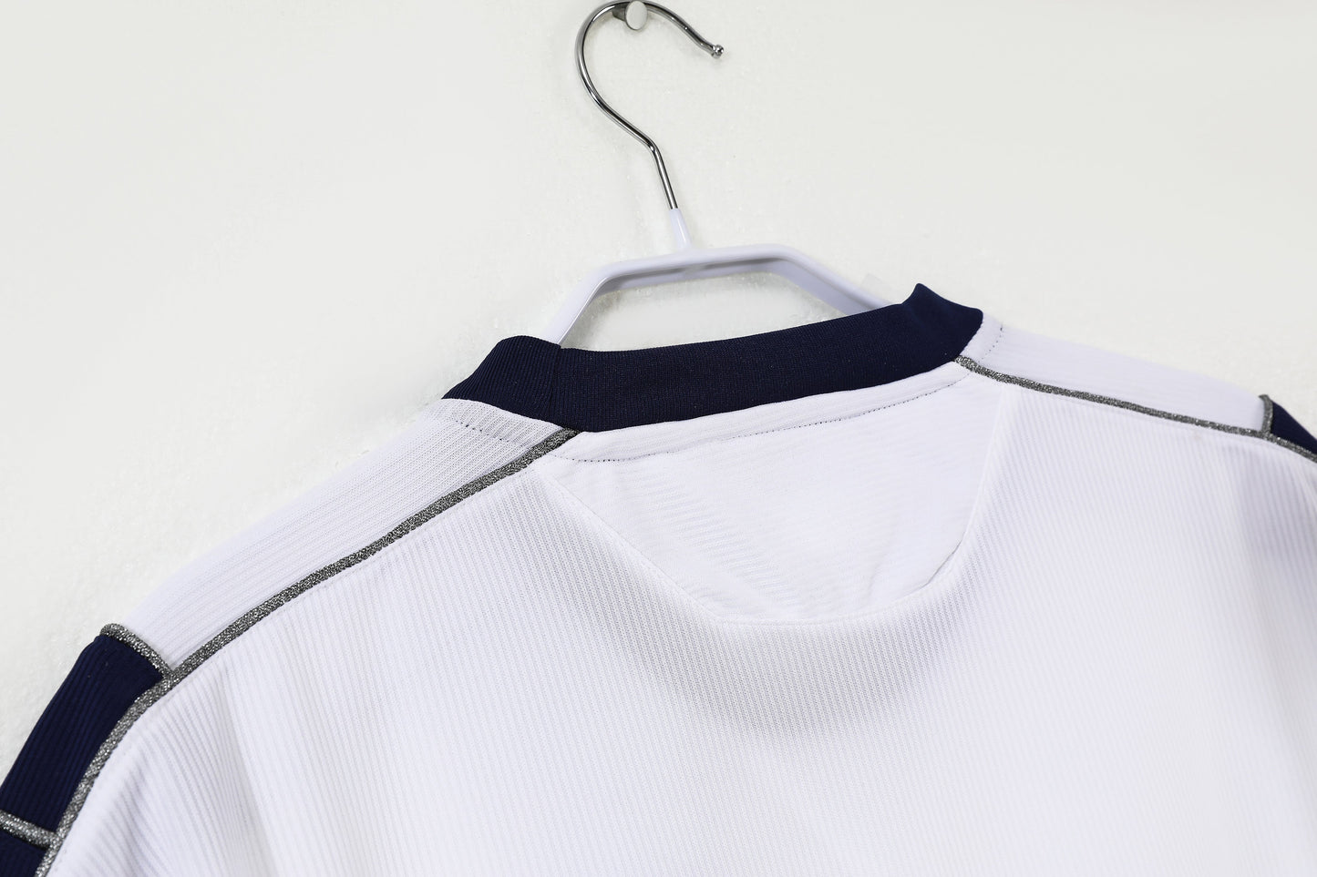 Manchester United 00/01 Away Retro Shirt
