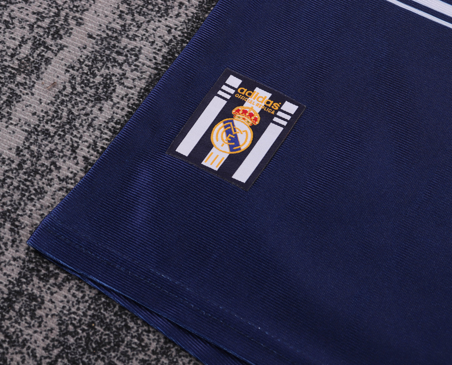 Real Madrid 98/99 Children's Away Retro Set