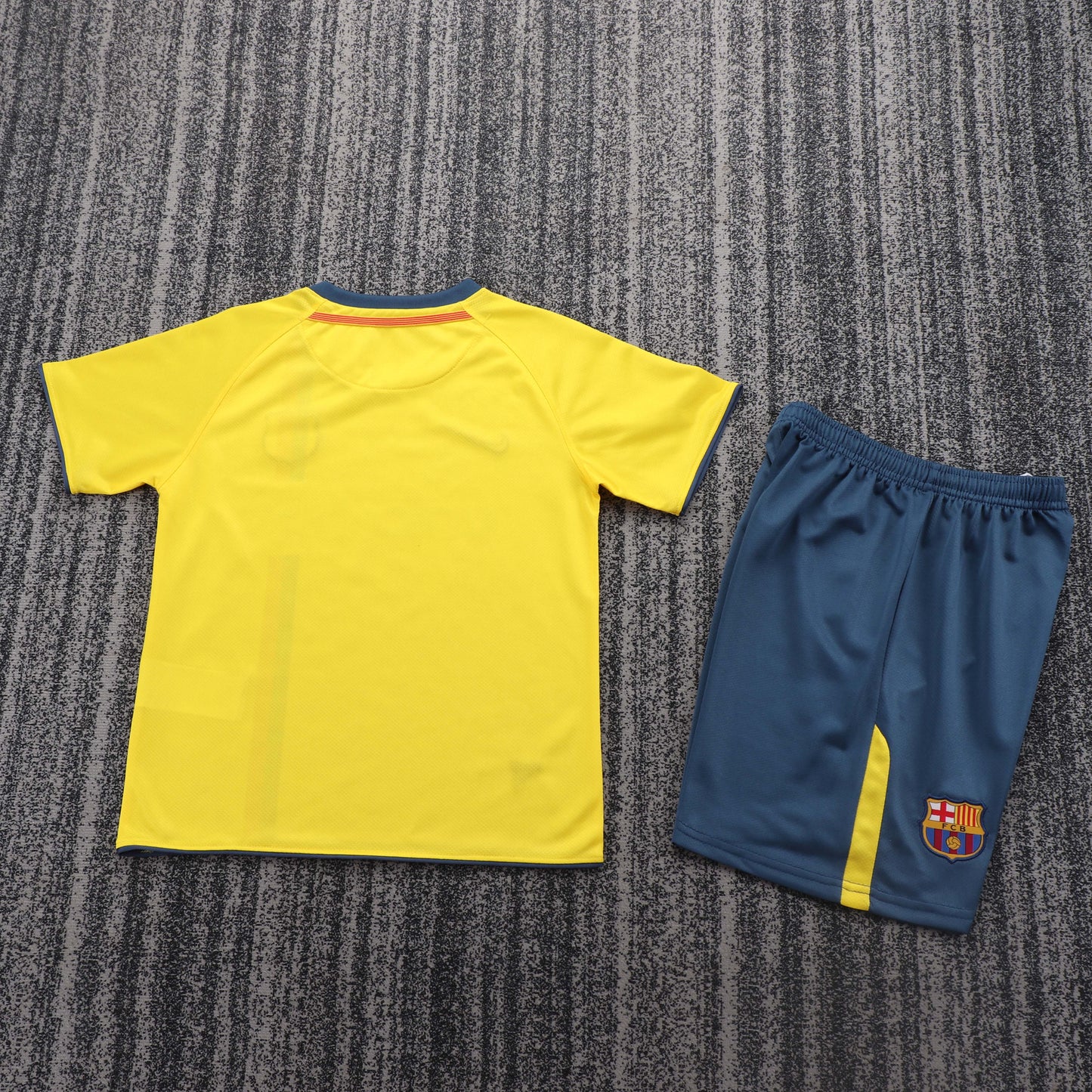 Barcelona 08/09 Children's Away Retro Set