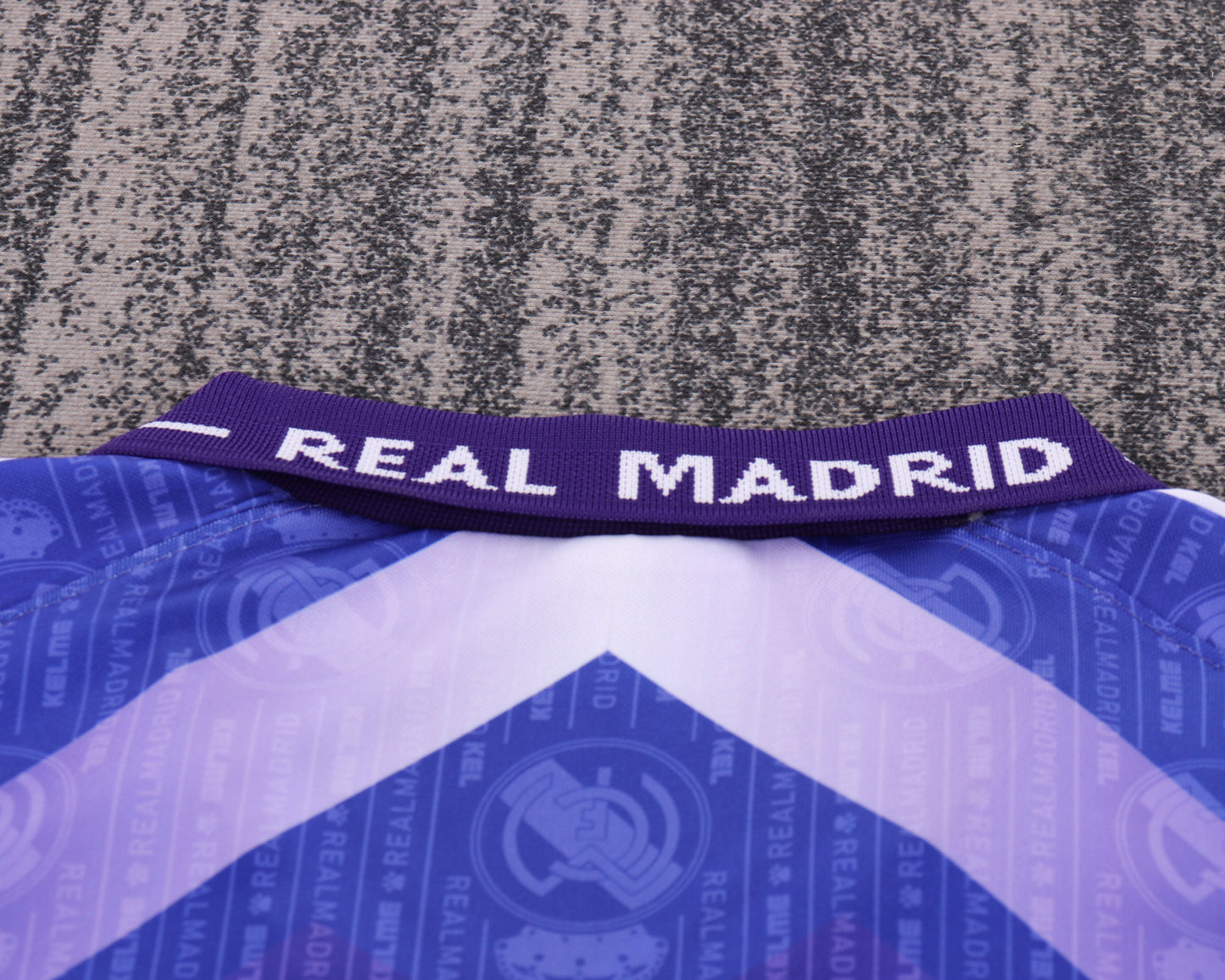 Real Madrid 96/97 Children's Away Retro Set