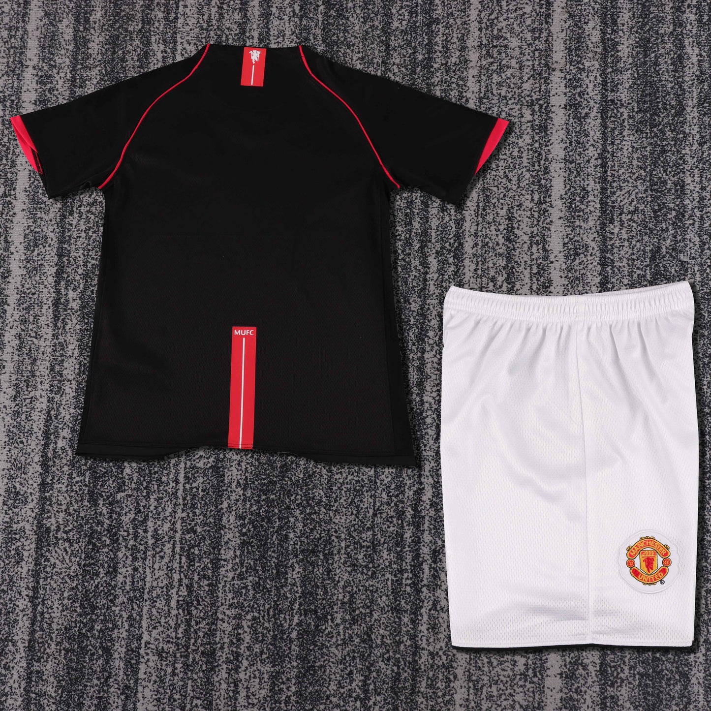 Manchester United 07/08 Children's Away Retro Set