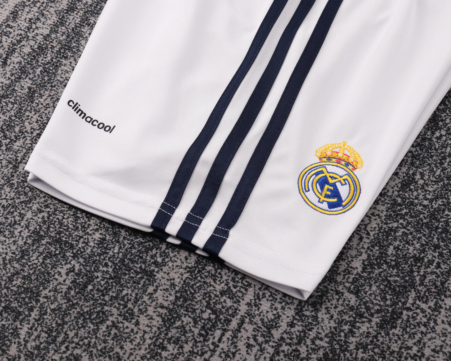 Real Madrid 16/17 Children's Home Retro Set