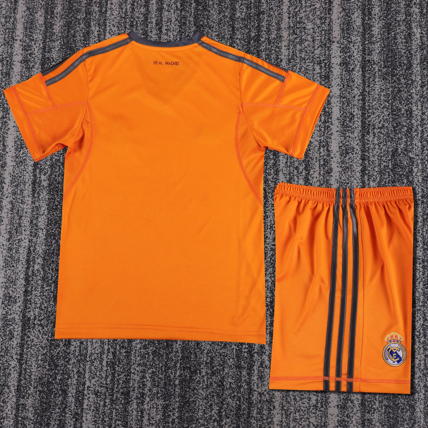 Real Madrid 13/14 Children's Third Retro Set