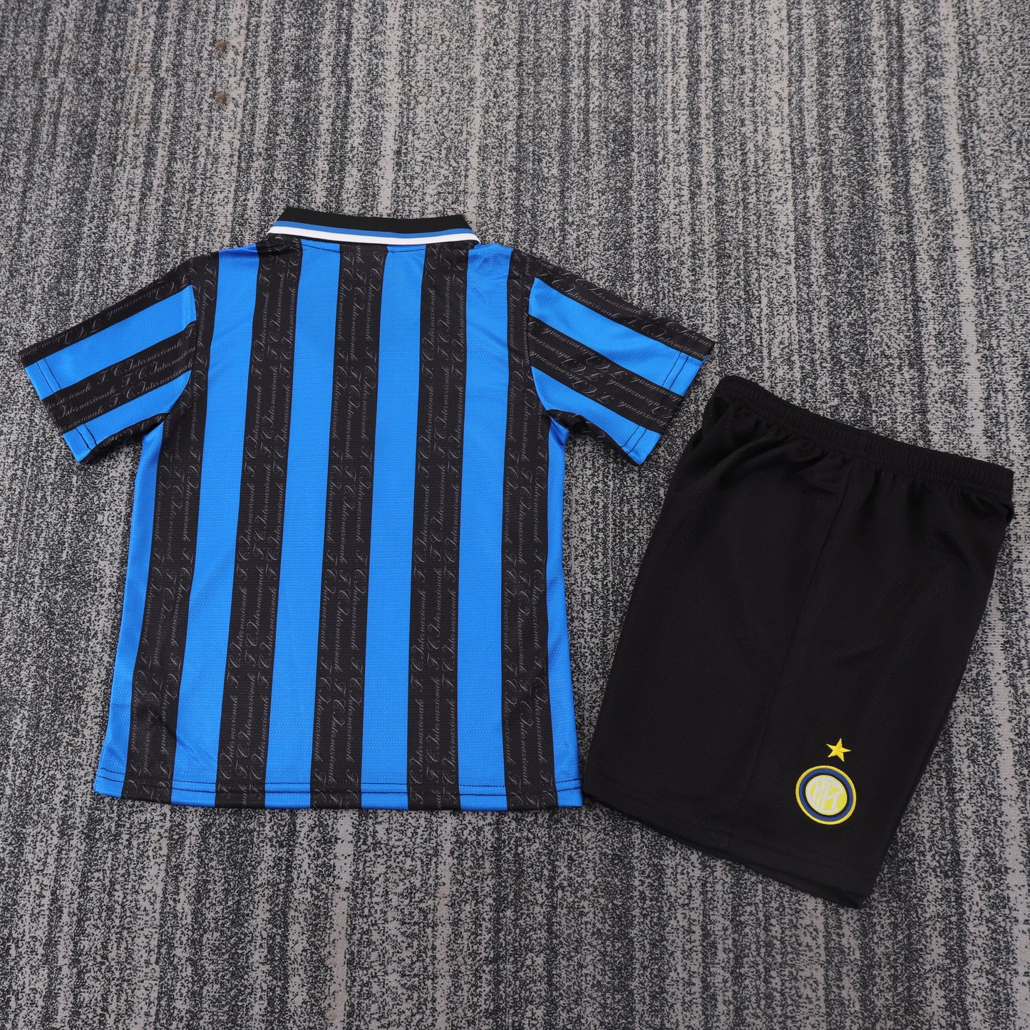 Inter Milan 97/98 Children's Home Retro Set