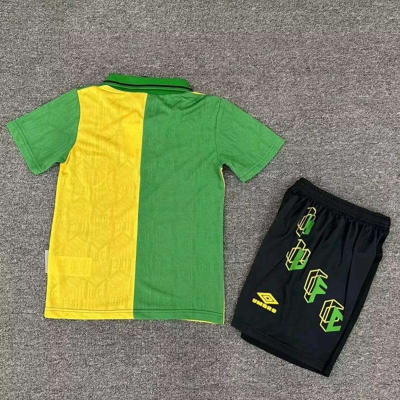 Manchester United 92/93 Children's Third Retro Set