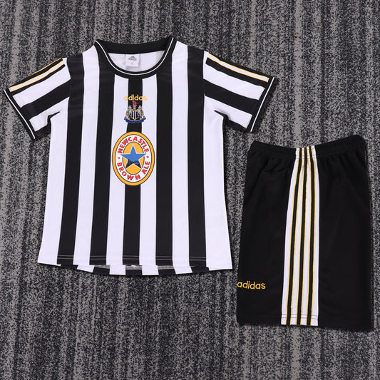 Newcastle 97/99 Children's Home Retro Set