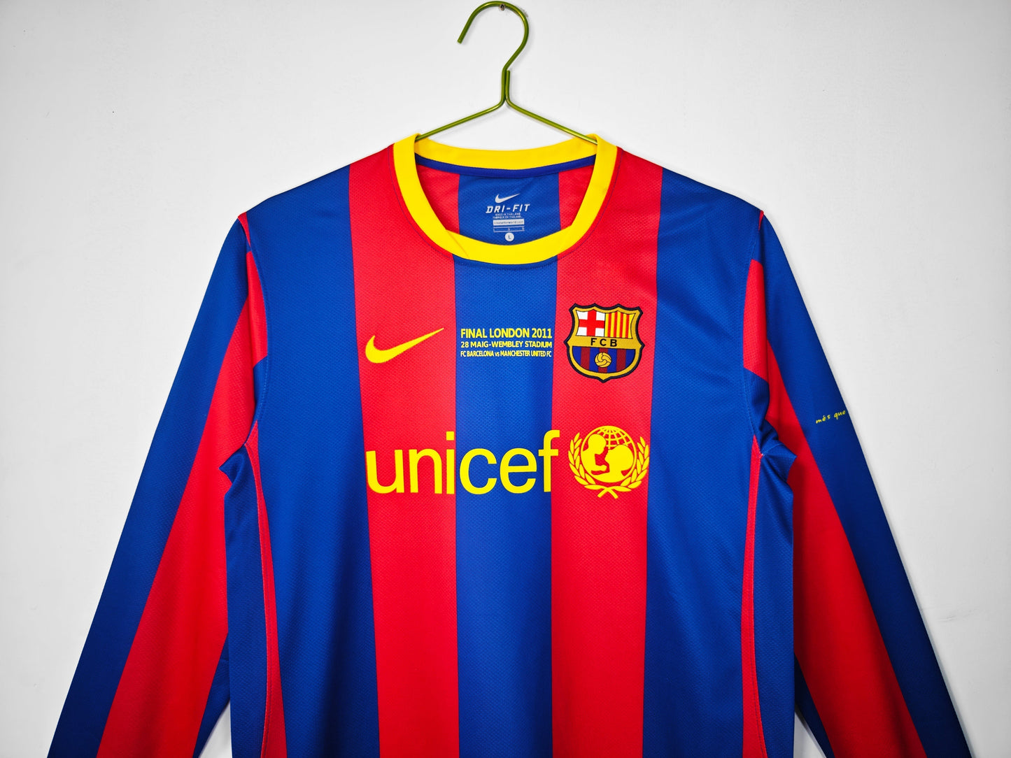 Barcelona 10/11 Home Retro Shirt - Long Sleeve