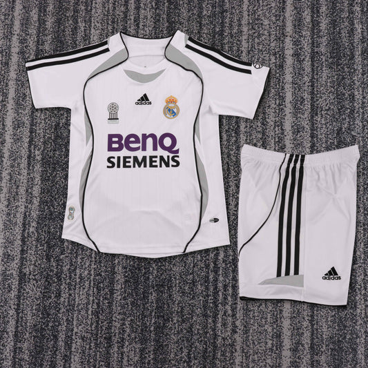 Real Madrid 06/07 Children's Home Retro Set