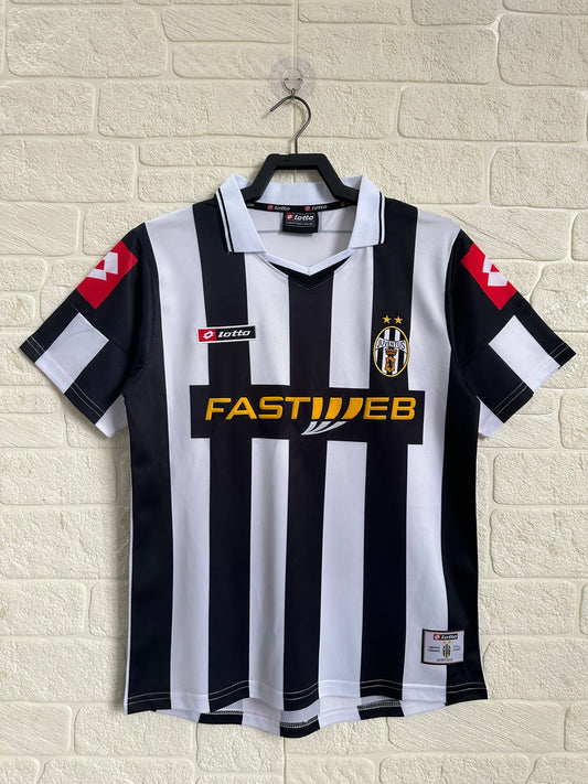 Juventus 01/02 Home Retro Shirt
