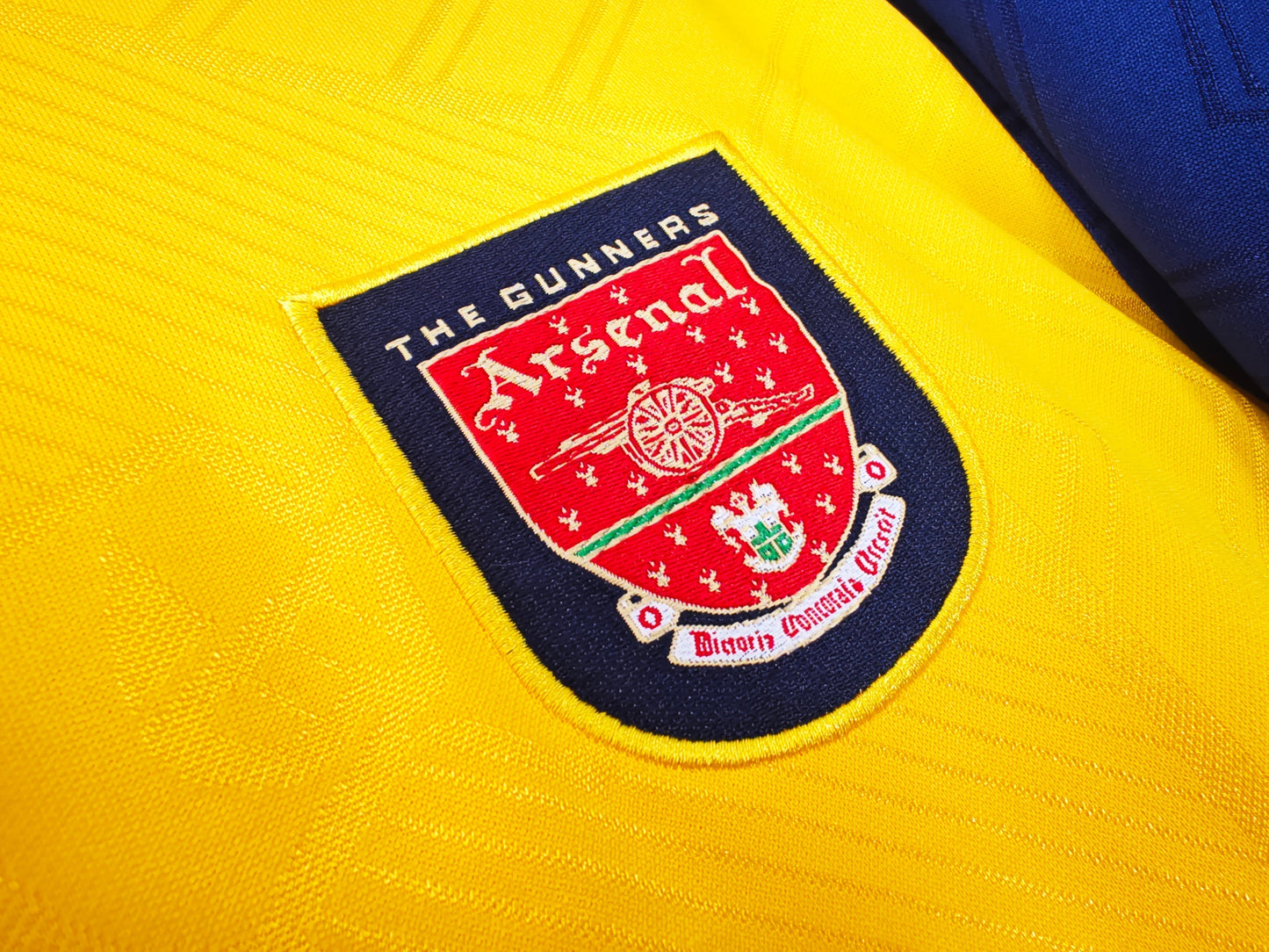 Arsenal 96/97 Away Retro Shirt