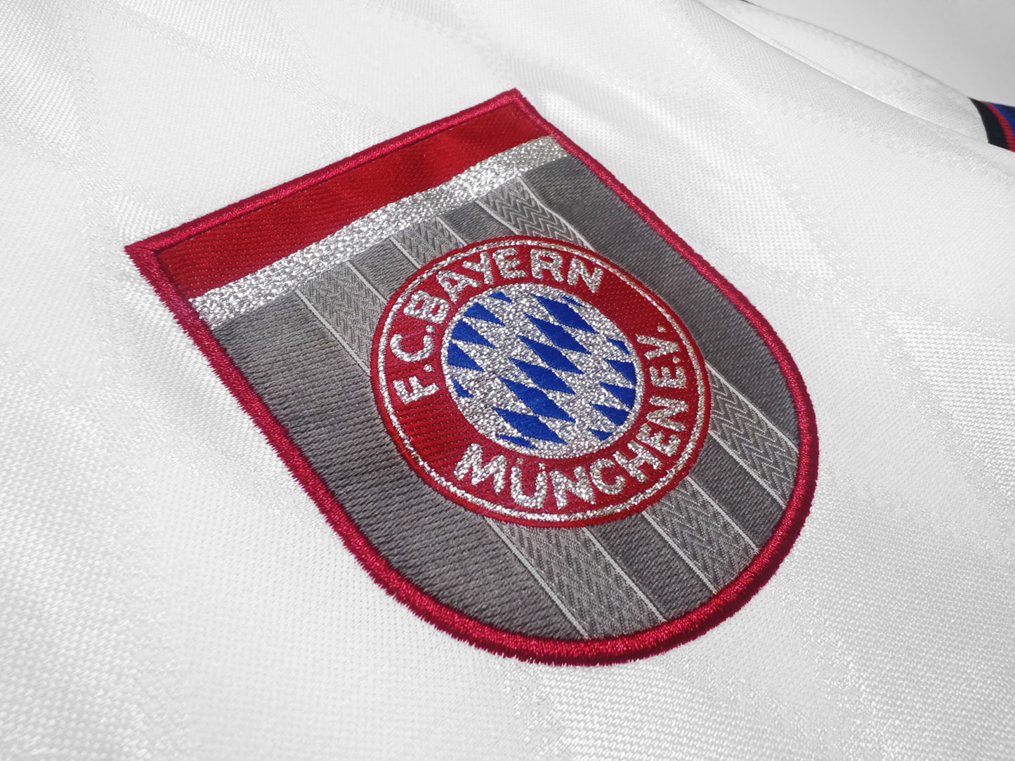 Bayern Munich 97/98 Away Retro Shirt