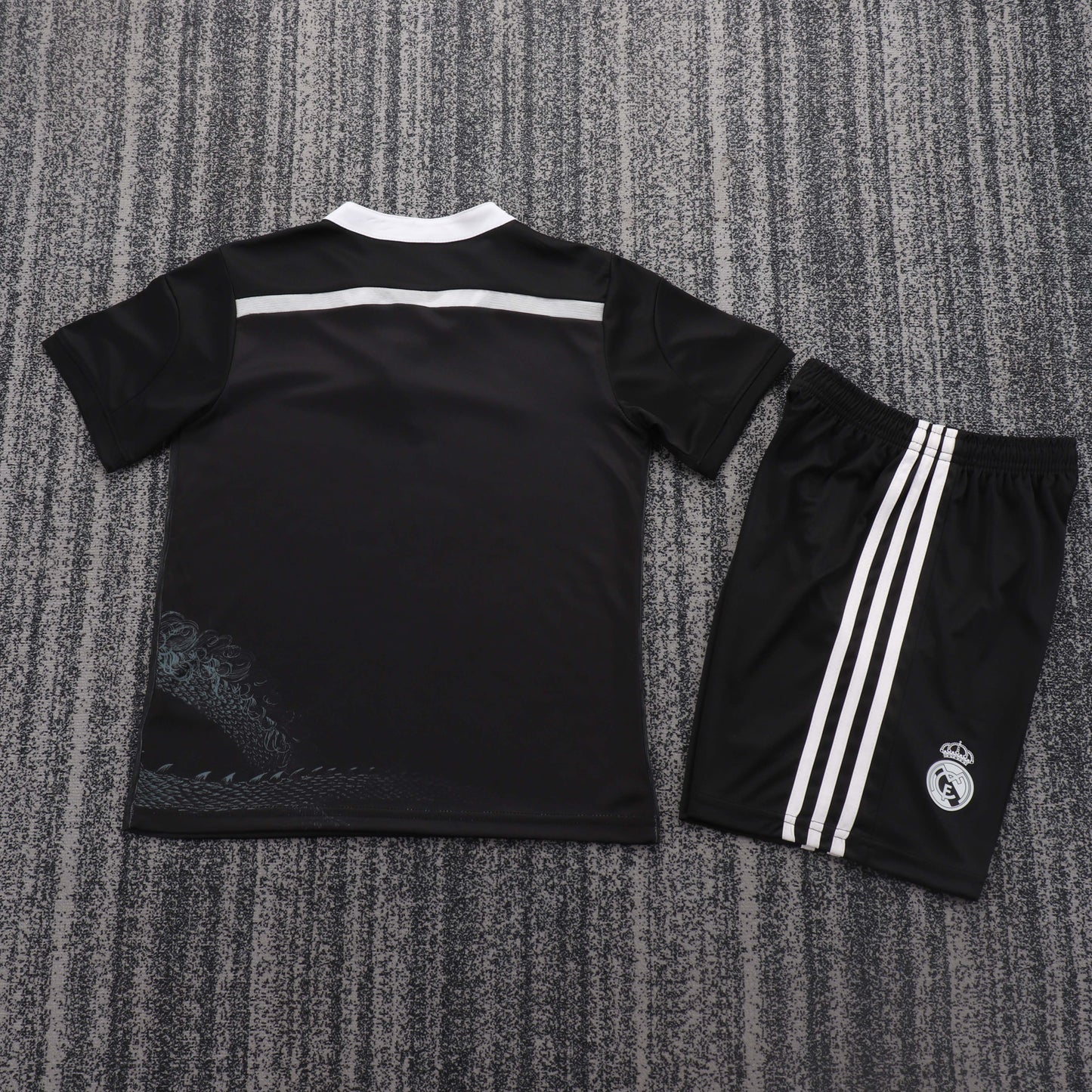 Real Madrid 14/15 Children's Third Retro Set