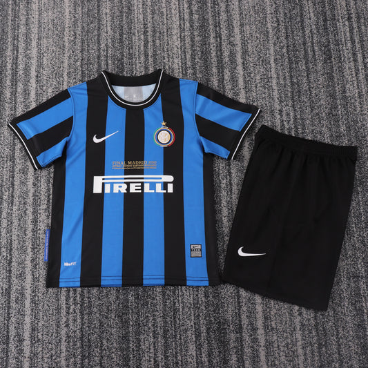 Inter Milan 09/10 Children's Home Retro Set