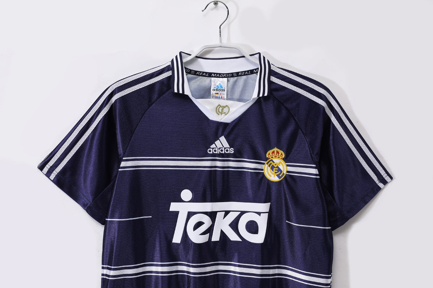 Real Madrid 98/99 Away Retro Shirt