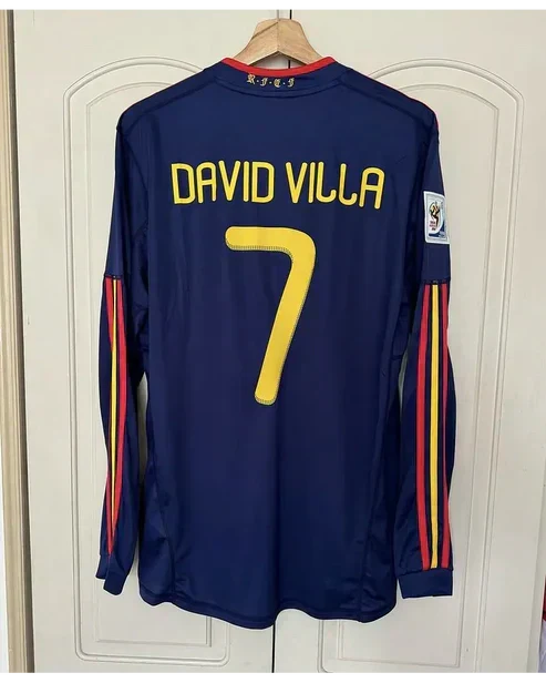 Spain 2010 WC Final Retro Shirt - David Villa #7 (+Patches)