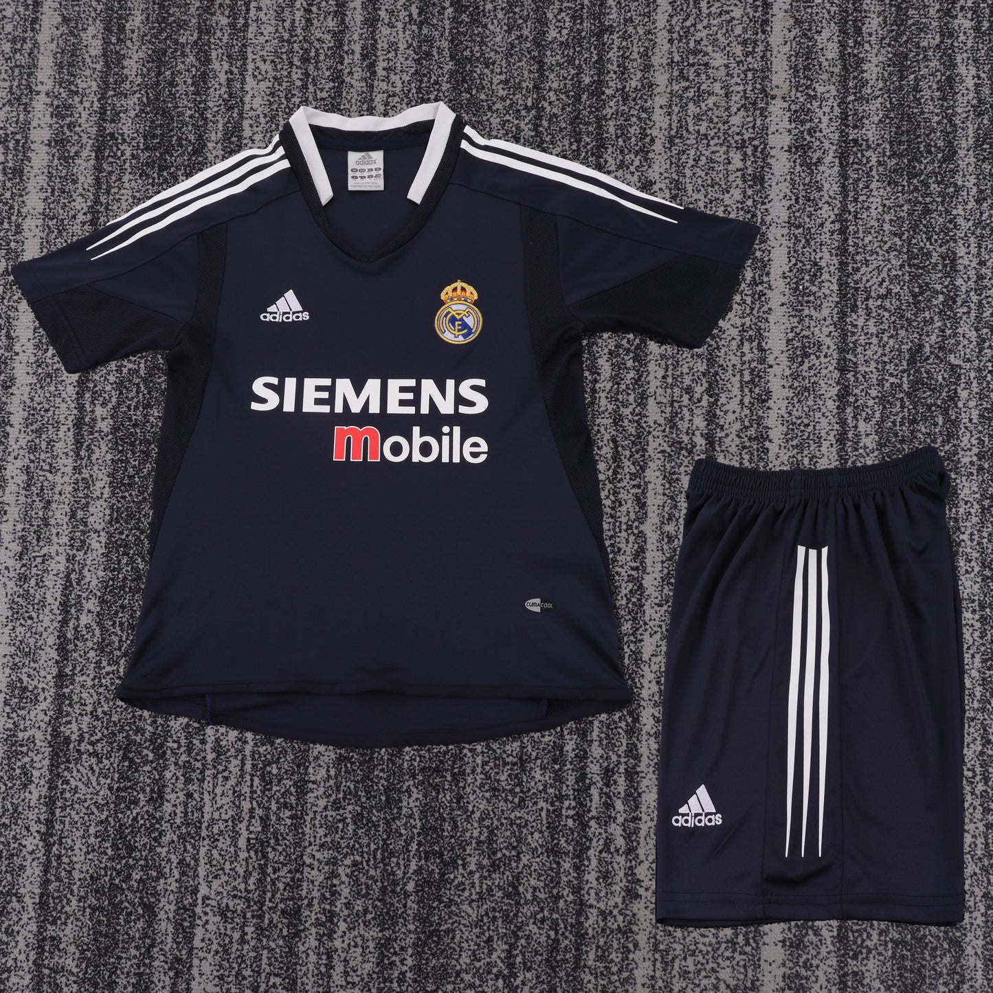 Real Madrid 04/05 Children's Away Retro Set