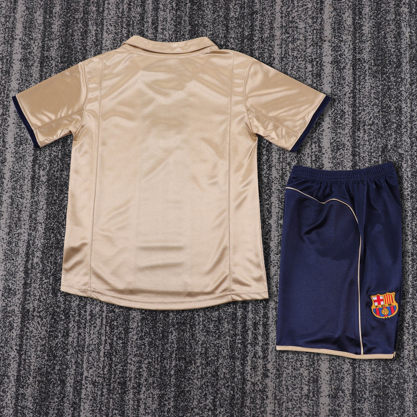 Barcelona 01/02 Children's Away Retro Set
