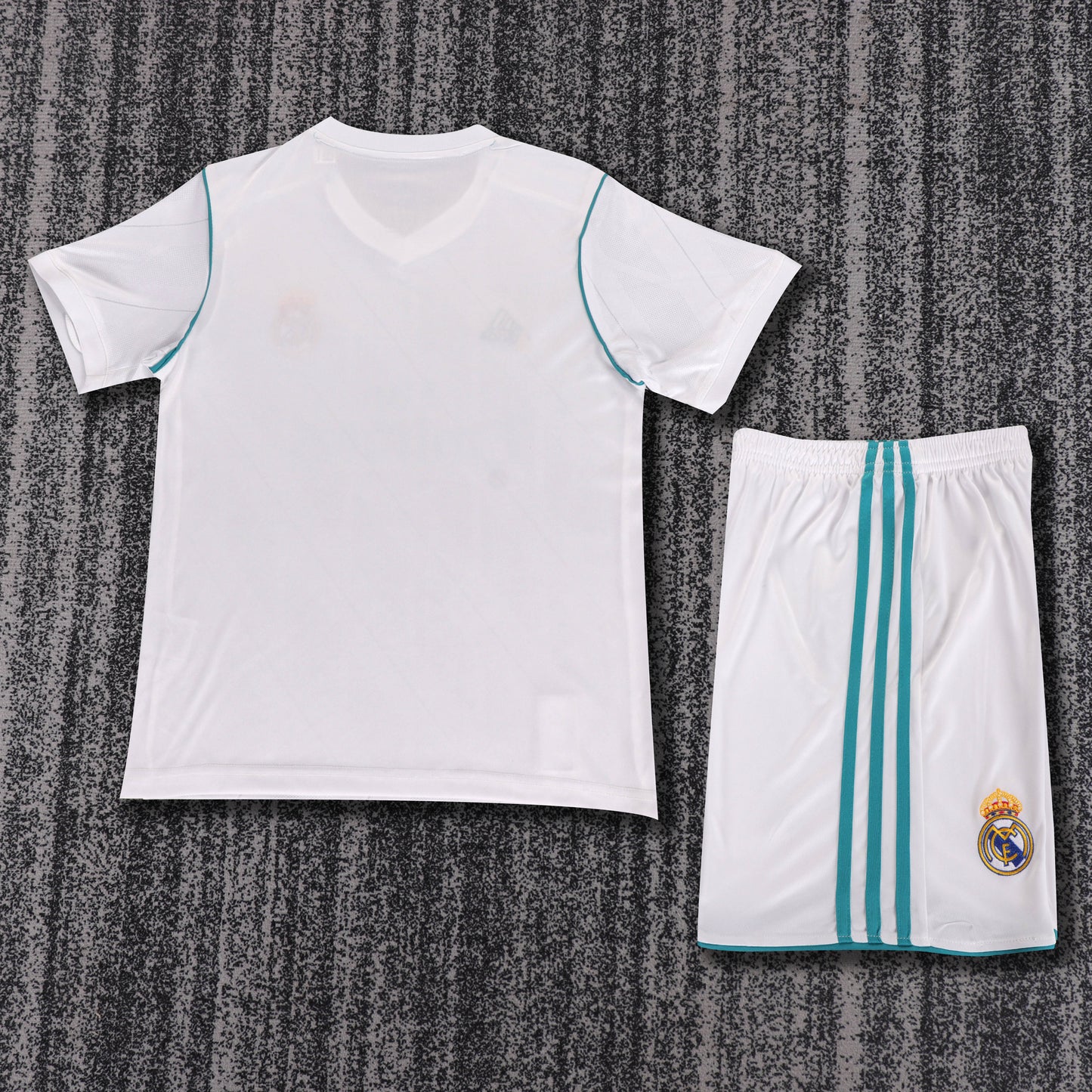 Real Madrid 17/18 Children's Home Retro Set