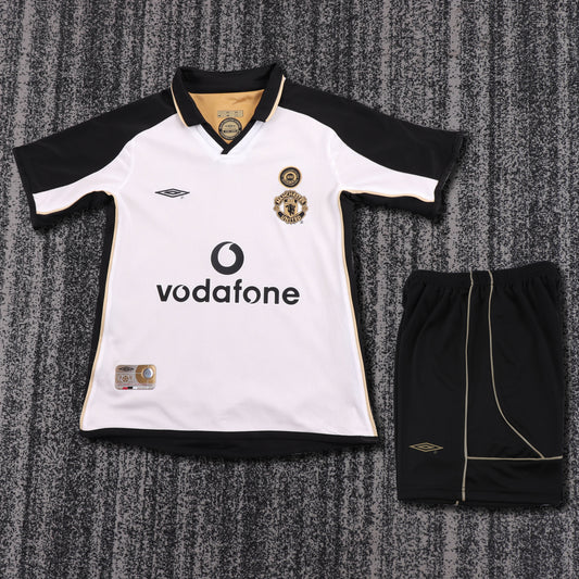 Manchester United 01/02 Children's Away Retro Set