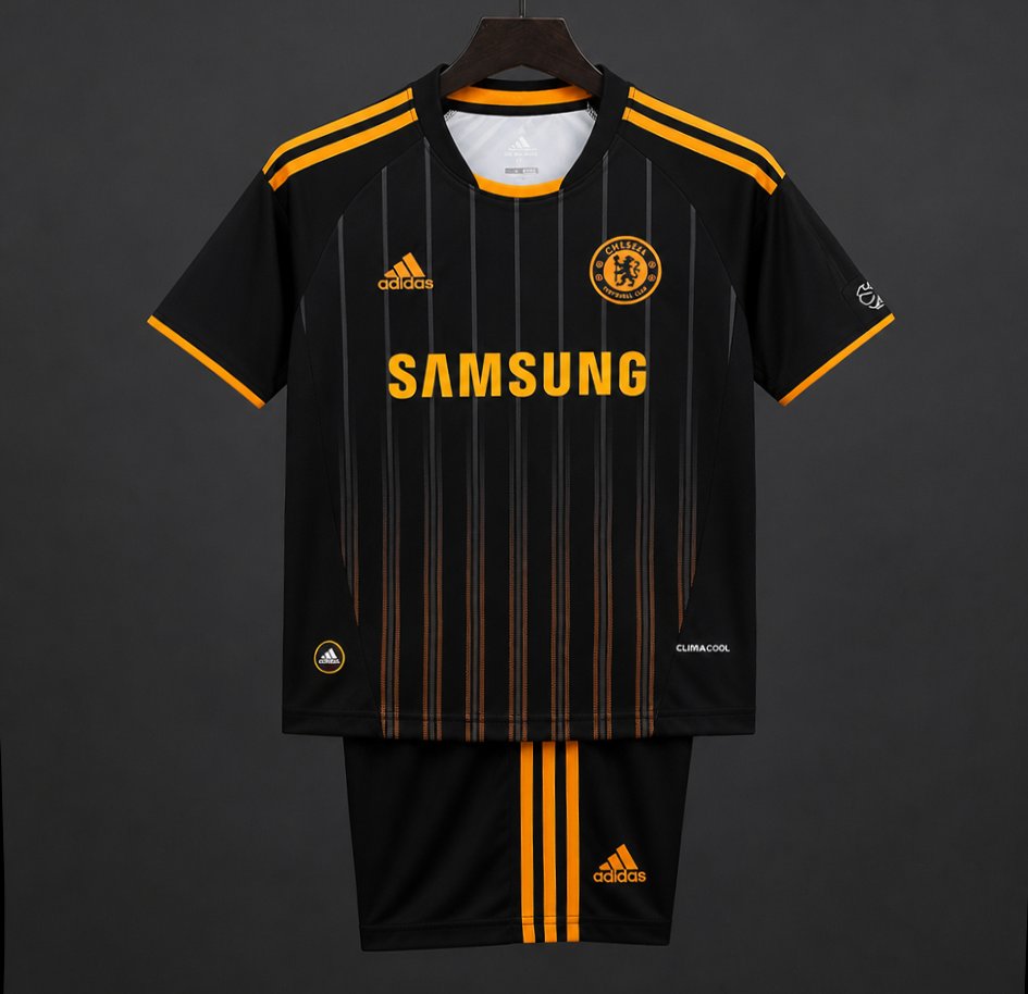 Chelsea 2010/11 Children's Away Retro Set
