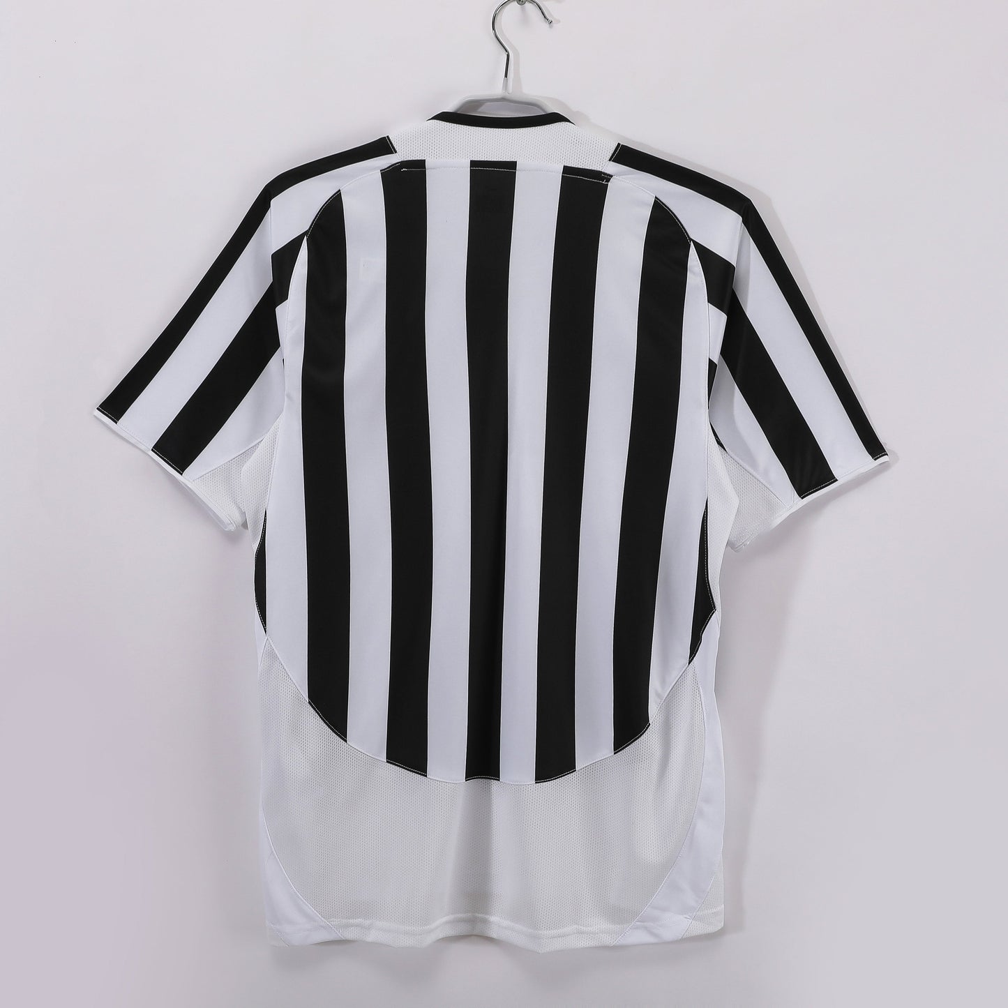 Juventus 03/04 Home Retro Shirt